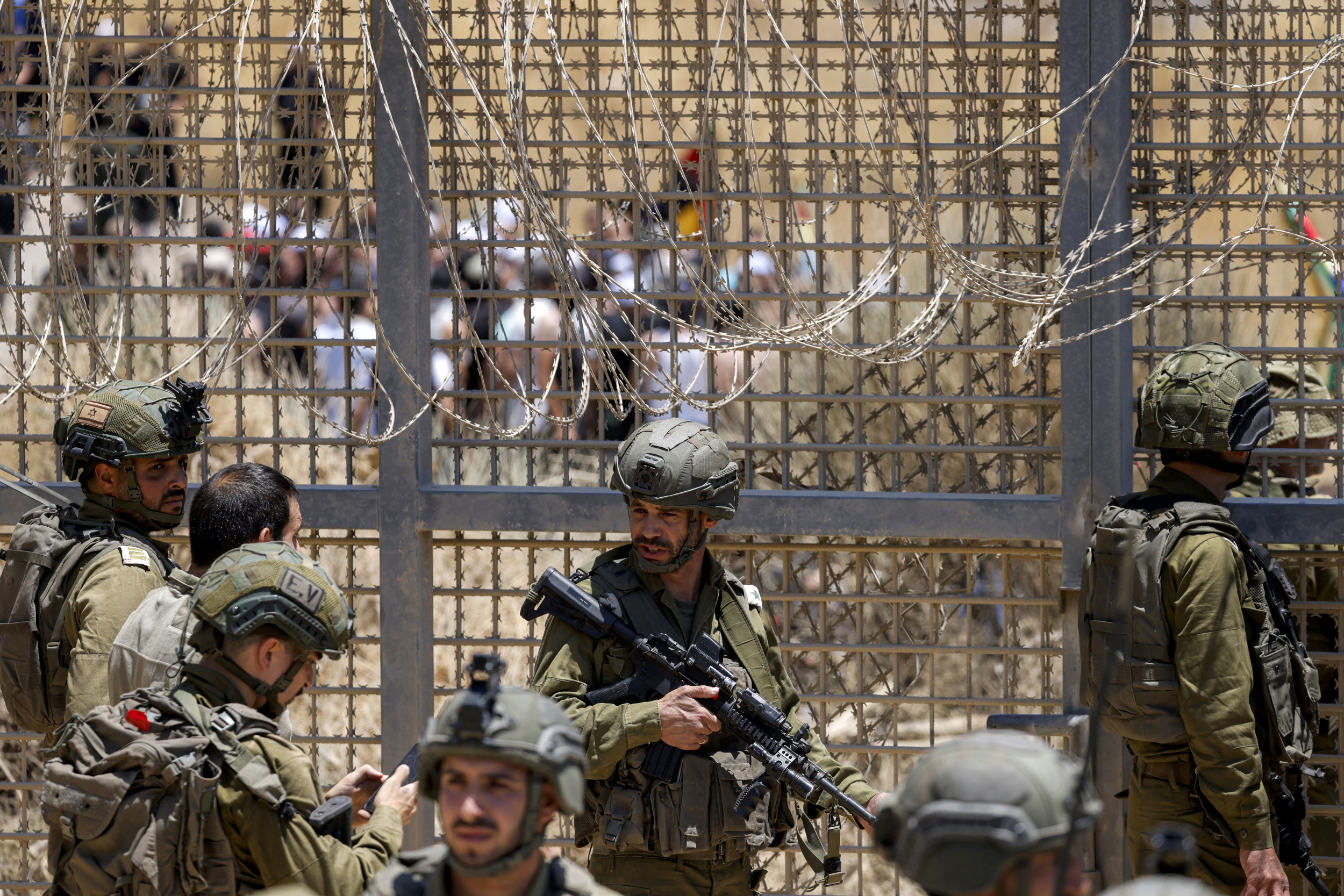 Israel Strikes Syrian Army HQ After Warning Against Attacks on Druze Community in Sweida